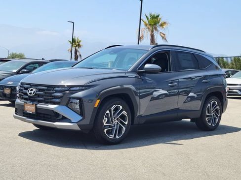 New 2026 Hyundai Tucson SEL Plus FWD image 2