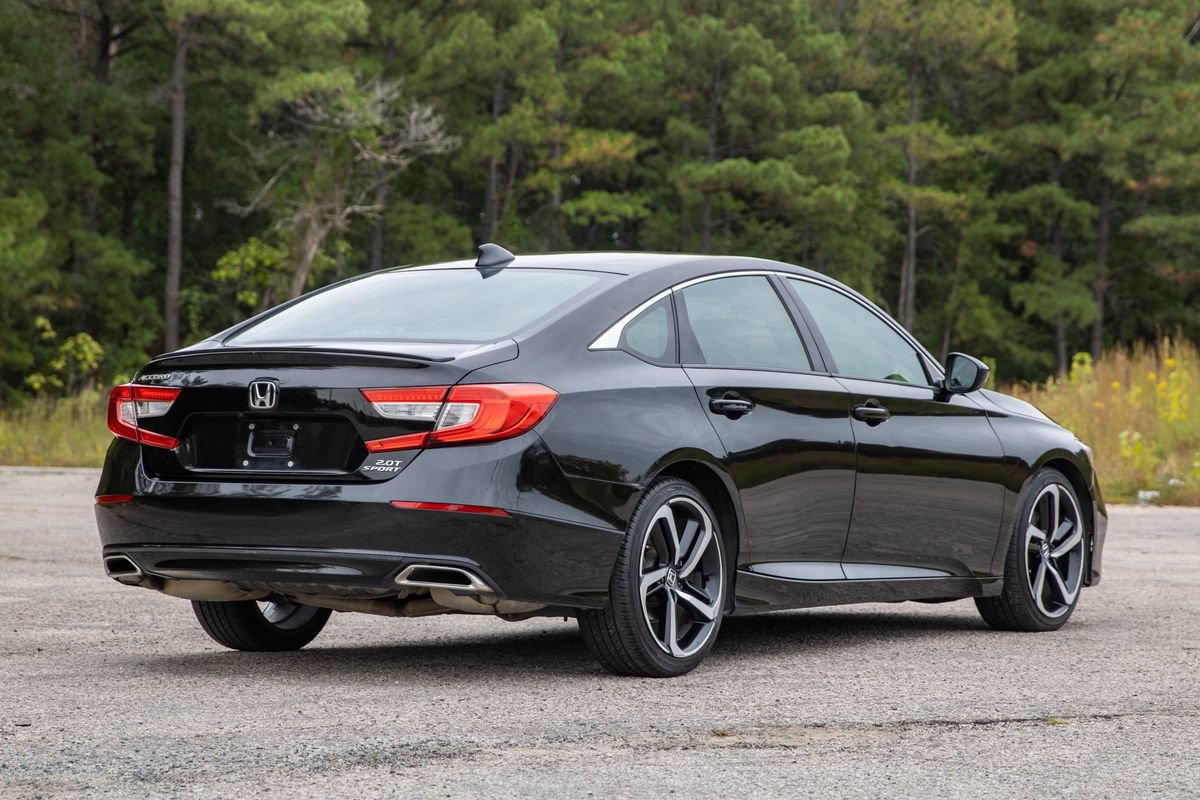 Used 2018 Honda Accord Sport image 6
