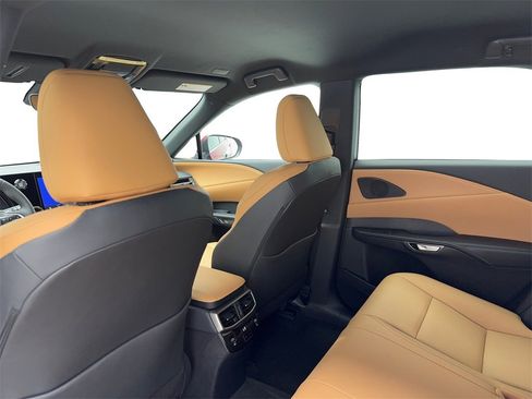 Used 2025 Lexus RX 350 Premium image 40