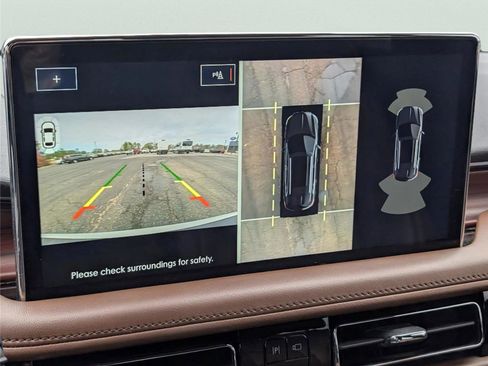 Used 2023 Lincoln Nautilus Reserve w/ Equipment Group 201A image 17