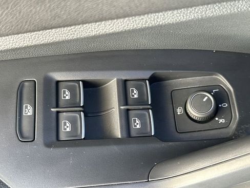 Used 2025 Volkswagen Jetta Sport image 20