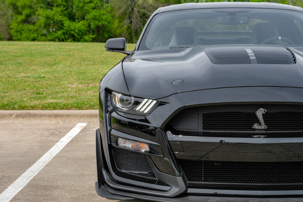 Used 2020 Ford Mustang Shelby GT500 w/ Carbon Fiber Track Pack RWD image 46