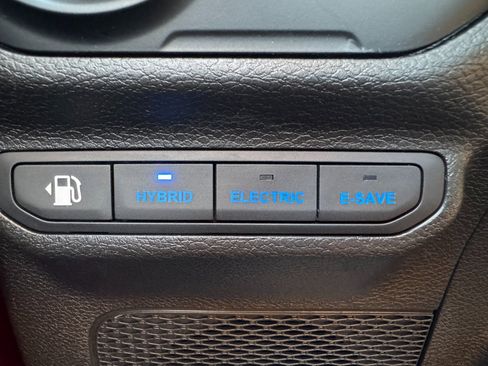 Used 2021 Jeep Wrangler Unlimited Sahara w/ Cold Weather Group image 28