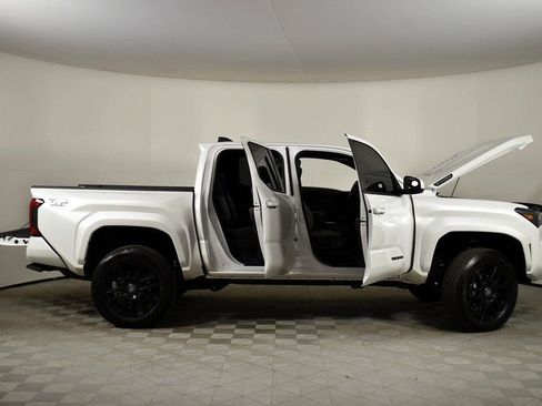 Certified 2025 Toyota Tacoma TRD Sport image 7