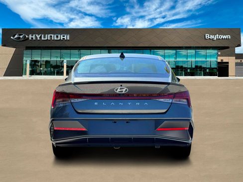 New 2026 Hyundai Elantra SEL Sport Premium FWD image 6