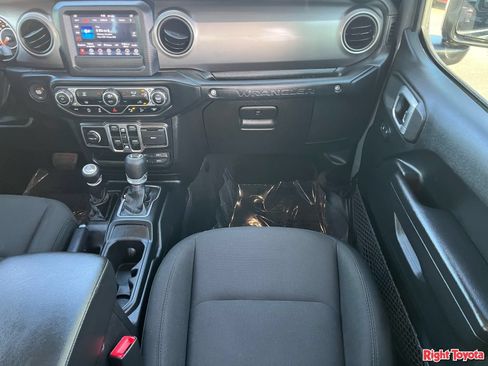 Used 2020 Jeep Wrangler Unlimited Sport AWD/4WD image 18