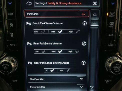 Used 2020 RAM 1500 Sport w/ Leather & Sound Group image 35