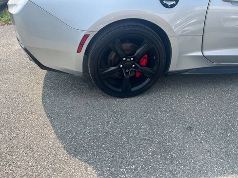 Used 2018 Chevrolet Camaro SS RWD image 35