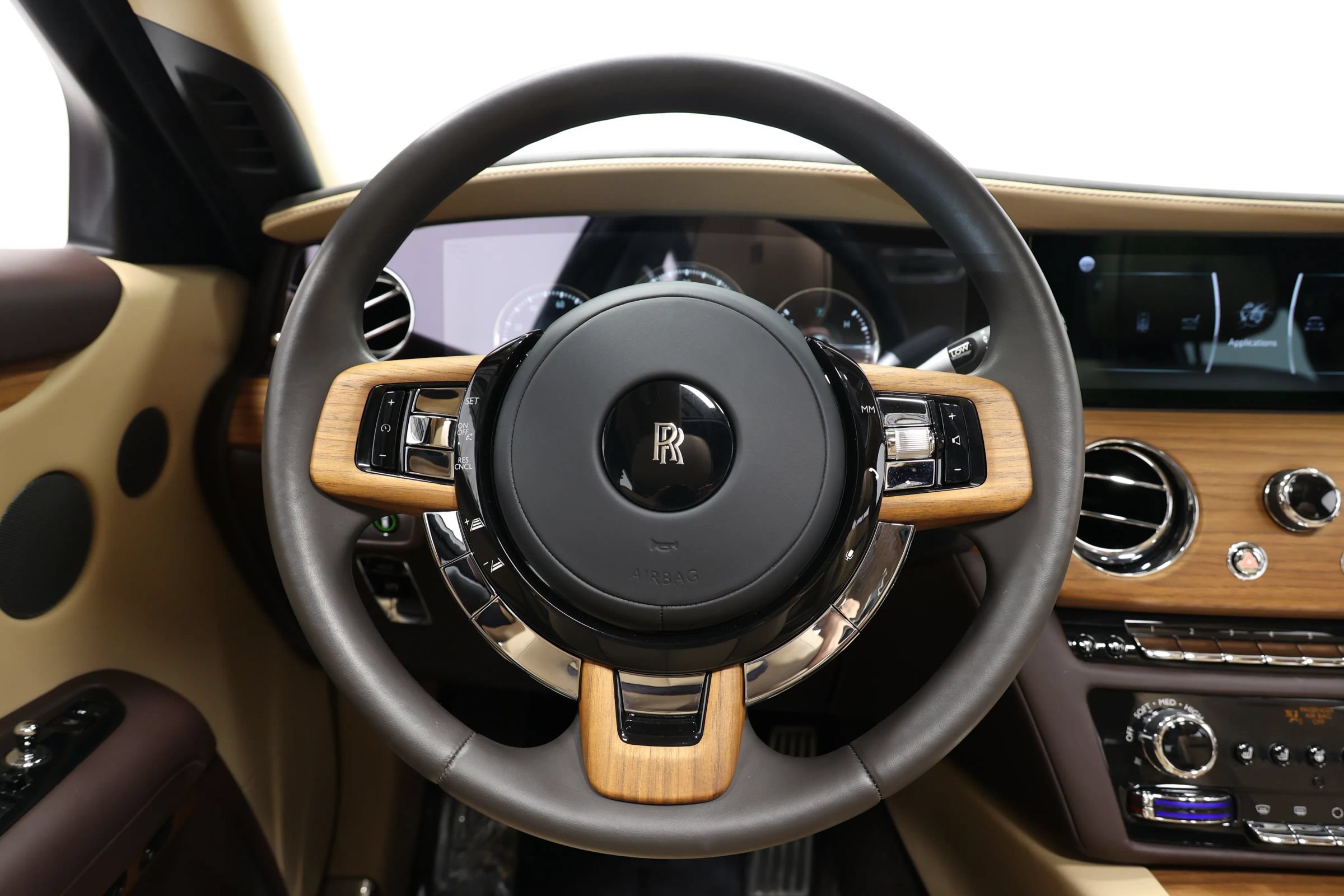 Used 2022 Rolls-Royce Ghost w/ Ghost Package AWD/4WD image 28