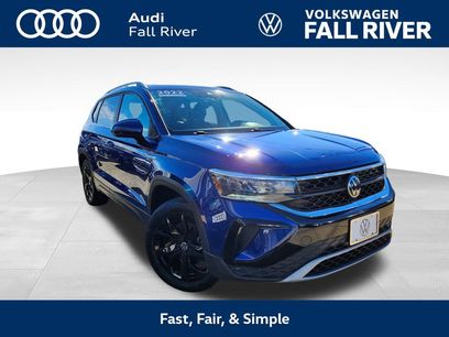 Certified 2022 Volkswagen Taos SE w/ Panoramic Sunroof Package