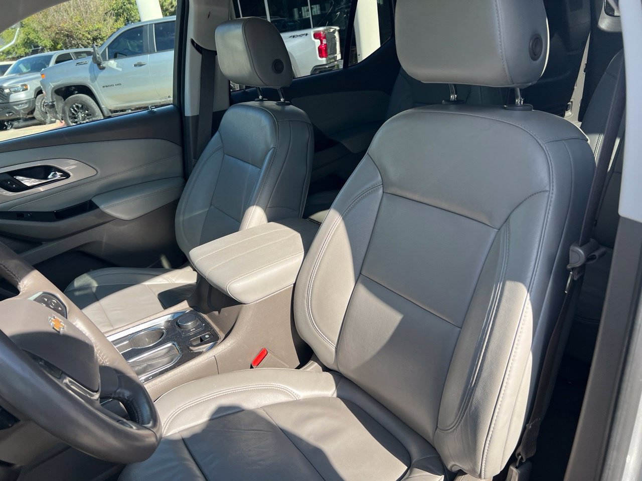 Used 2018 Chevrolet Traverse LT FWD image 10