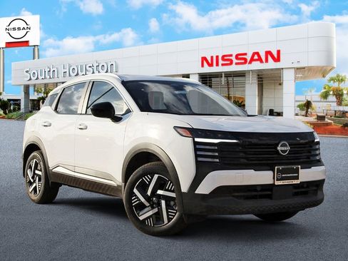 New 2026 Nissan Kicks SV w/ SV Premium Package FWD image 1