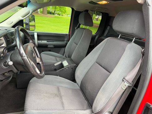 Used 2009 Chevrolet Silverado 2500 LT AWD/4WD image 9
