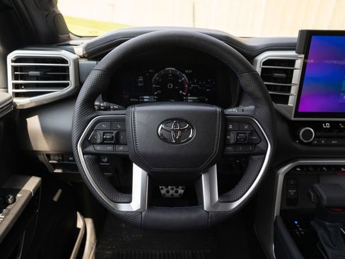 New 2025 Toyota Tundra Platinum w/ TRD Off-Road Package image 15