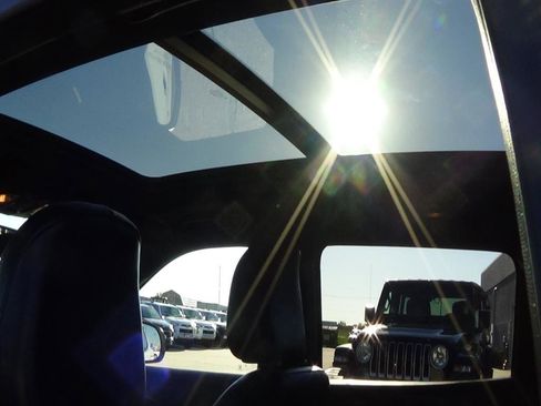 Certified 2024 Jeep Compass Trailhawk w/ Sun and Sound Group image 15