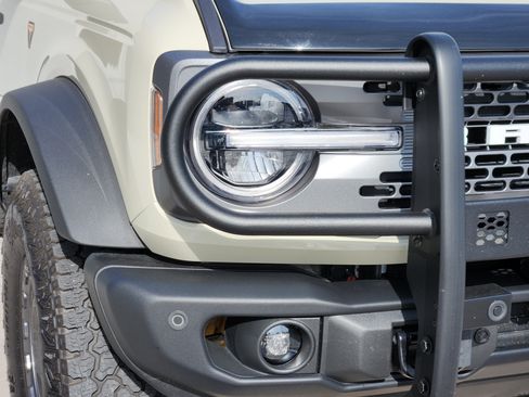 Used 2025 Ford Bronco Badlands AWD/4WD image 10