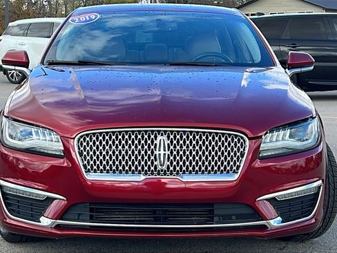 Used 2017 Lincoln MKZ Premiere image 3