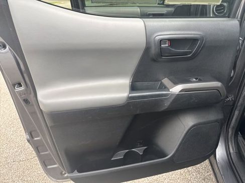 Used 2022 Toyota Tacoma SR5 w/ SR5 Appearance Package (SM) image 21