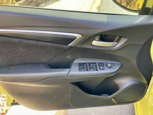 Used 2016 Honda Fit EX image 23