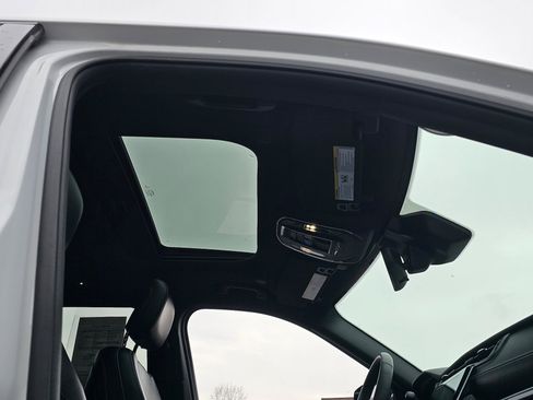 Used 2023 Jeep Grand Cherokee L Laredo image 8