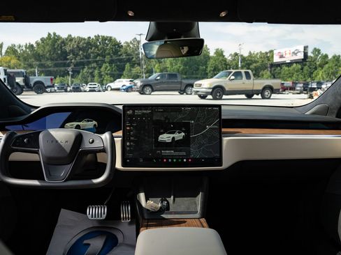 Used 2021 Tesla Model S Plaid AWD/4WD image 33