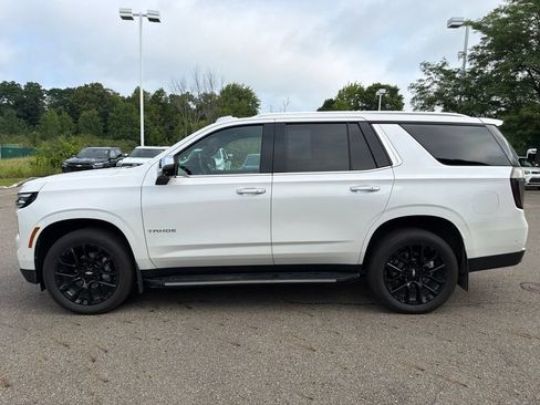 Used 2025 Chevrolet Tahoe Premier AWD/4WD image 5