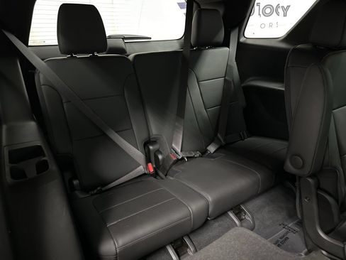 Used 2022 Chevrolet Traverse High Country AWD/4WD image 42