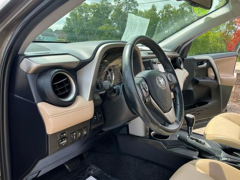 Used 2015 Toyota RAV4 Limited w/ Technology Package AWD/4WD image 16