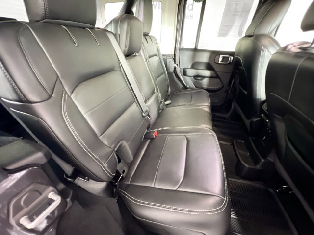 Used 2021 Jeep Wrangler Unlimited Sahara AWD/4WD image 19