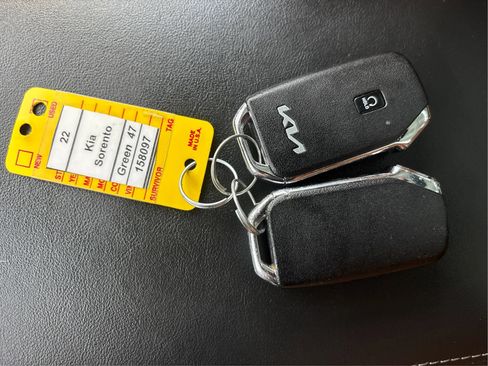 Used 2022 Kia Sorento SX Prestige w/ Rust Color Package AWD/4WD image 39