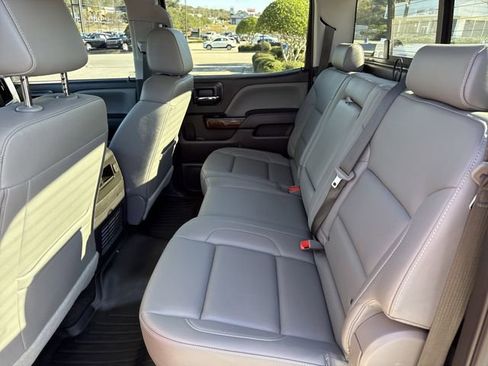 Used 2018 GMC Sierra 1500 SLT image 9