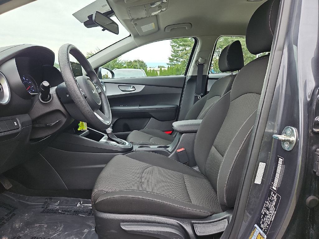 Certified 2023 Kia Forte LXS FWD image 14