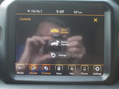 Used 2023 Jeep Wrangler Unlimited Sahara w/ LED Lighting Group AWD/4WD image 40
