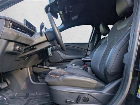 Used 2021 Ford Mustang Mach-E GT image 19