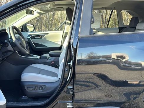 New 2025 Toyota RAV4 XLE image 25