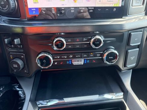 New 2026 Ford F250 Lariat w/ Black Appearance Package AWD/4WD image 28