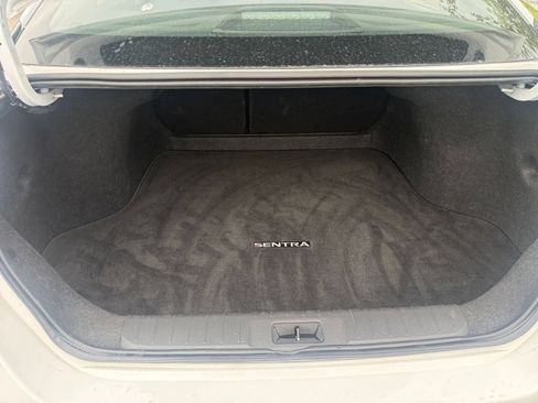Used 2025 Nissan Sentra SV FWD image 30