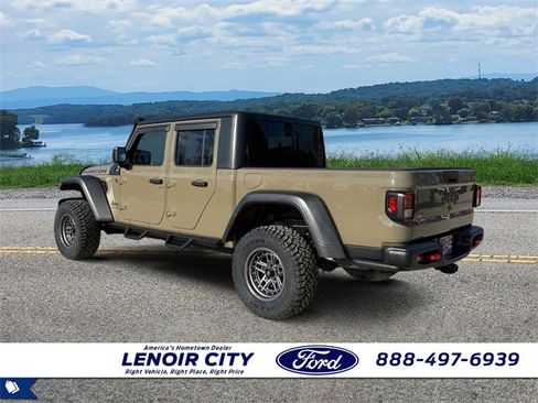 Used 2020 Jeep Gladiator Rubicon w/ Trailer Tow Package image 5