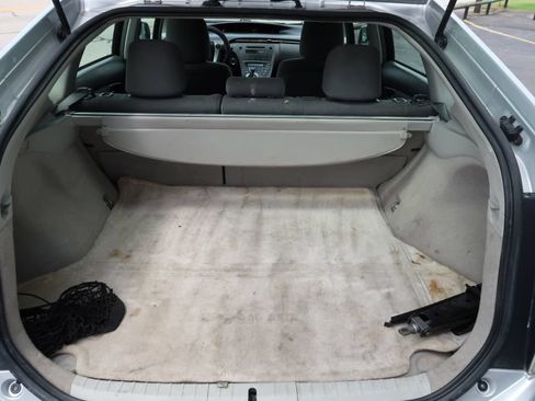 Used 2011 Toyota Prius Two FWD image 10