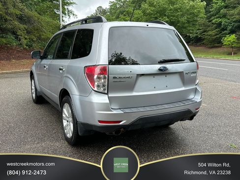 Used 2012 Subaru Forester 2.5X Limited AWD/4WD image 4