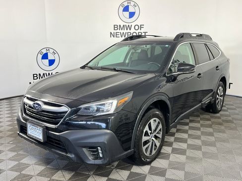 Used 2021 Subaru Outback Premium AWD/4WD image 3