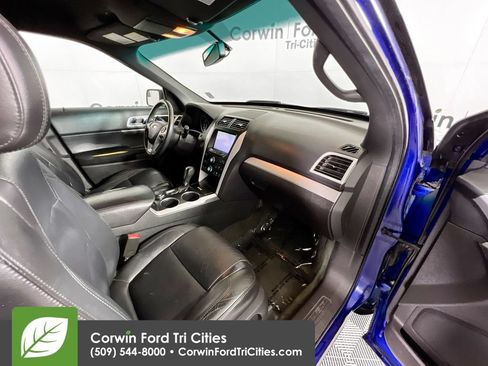 Used 2013 Ford Explorer XLT AWD/4WD image 18