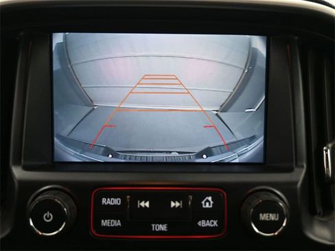 Used 2016 GMC Canyon SLE w/ SLE Convenience Package image 3