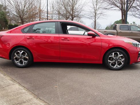 Used 2020 Kia Forte LXS image 8