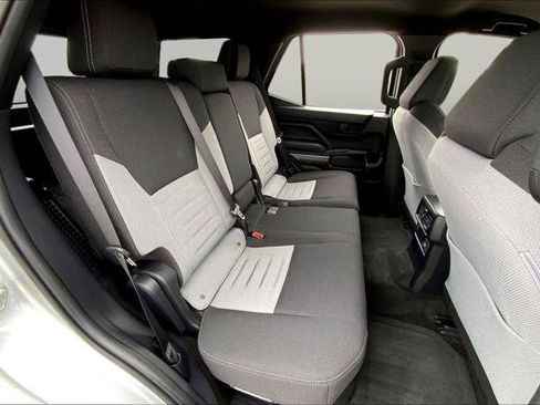Certified 2025 Toyota 4Runner TRD Off-Road AWD/4WD image 19