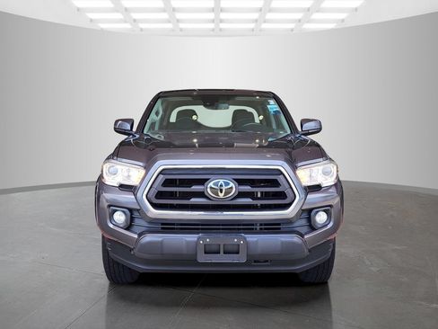 Used 2021 Toyota Tacoma SR5 RWD image 2