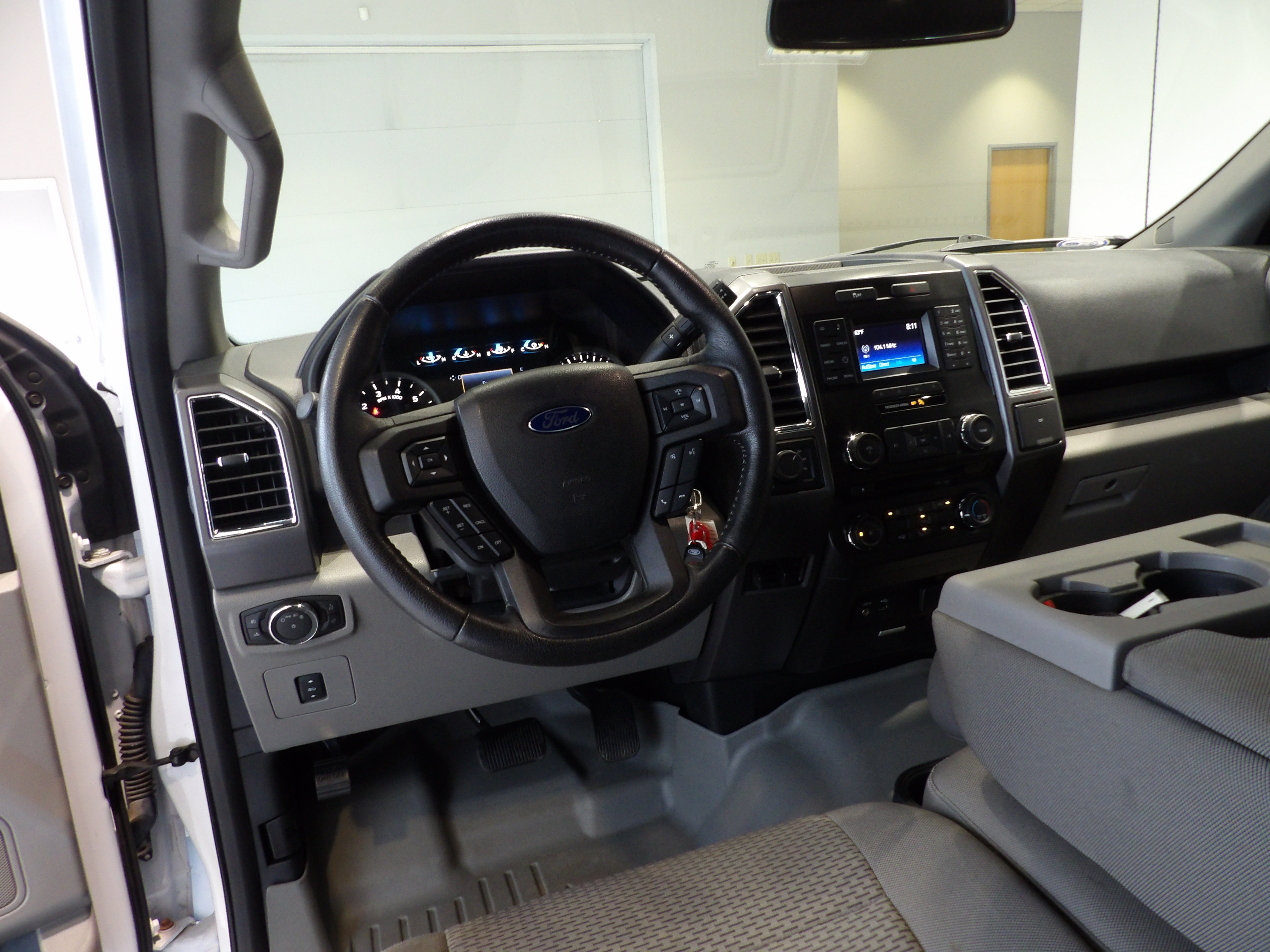 Used 2015 Ford F150 XLT w/ Equipment Group 301A Mid AWD/4WD image 14