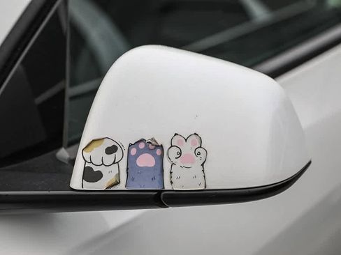 Used 2020 Tesla Model Y Long Range image 17