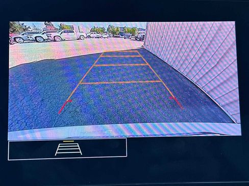 Used 2024 Chevrolet Trax RS w/ Sunroof Package image 25