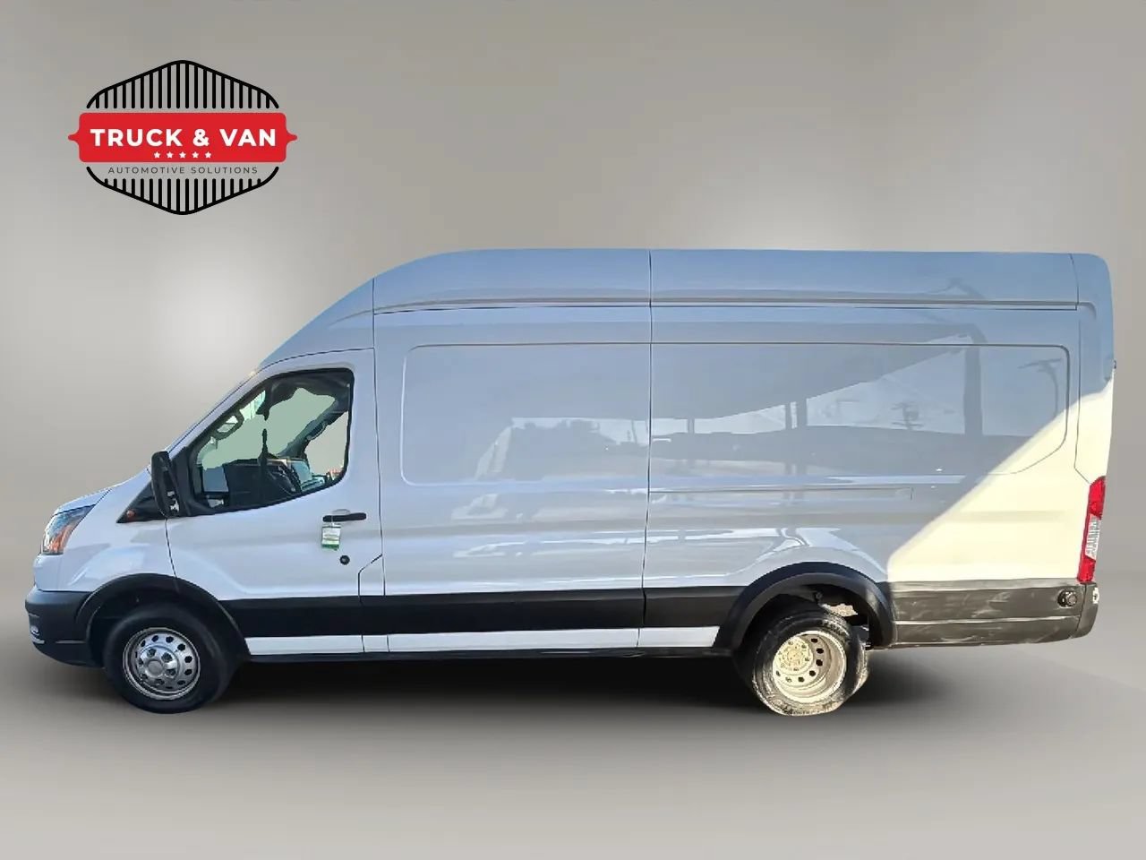 Used 2020 Ford Transit 350 148 High Roof Extended DRW w/ Load Area Protection Package RWD image 3